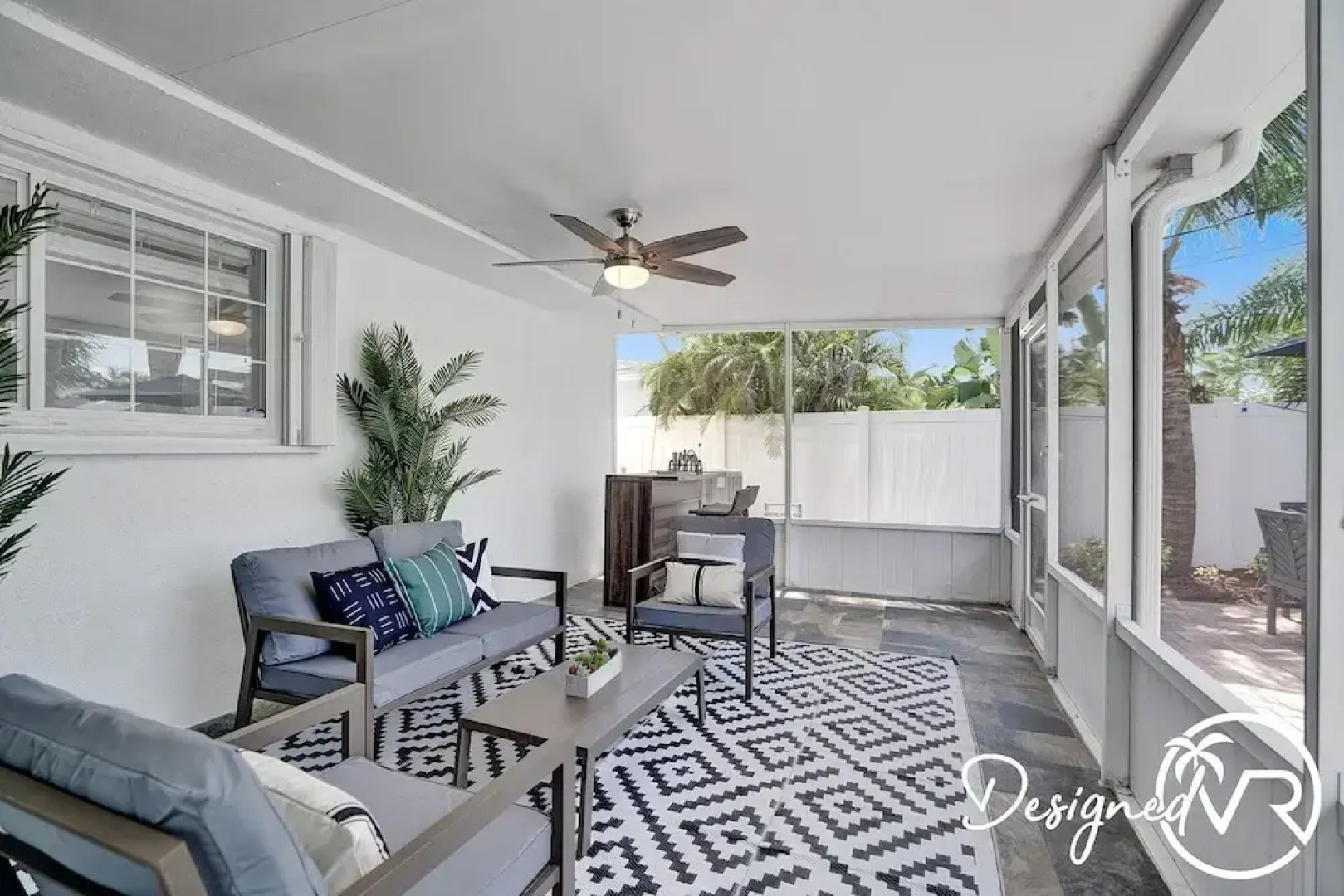 Close to Beach 4Br with Heated Pool