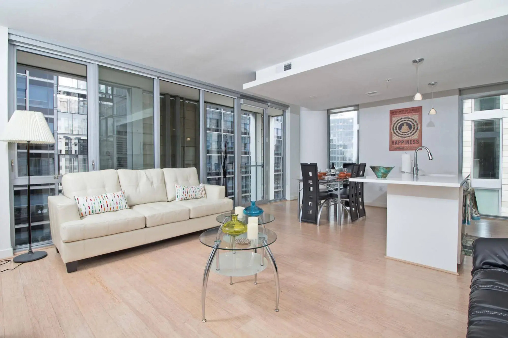 Heaven on Washington - Center of City