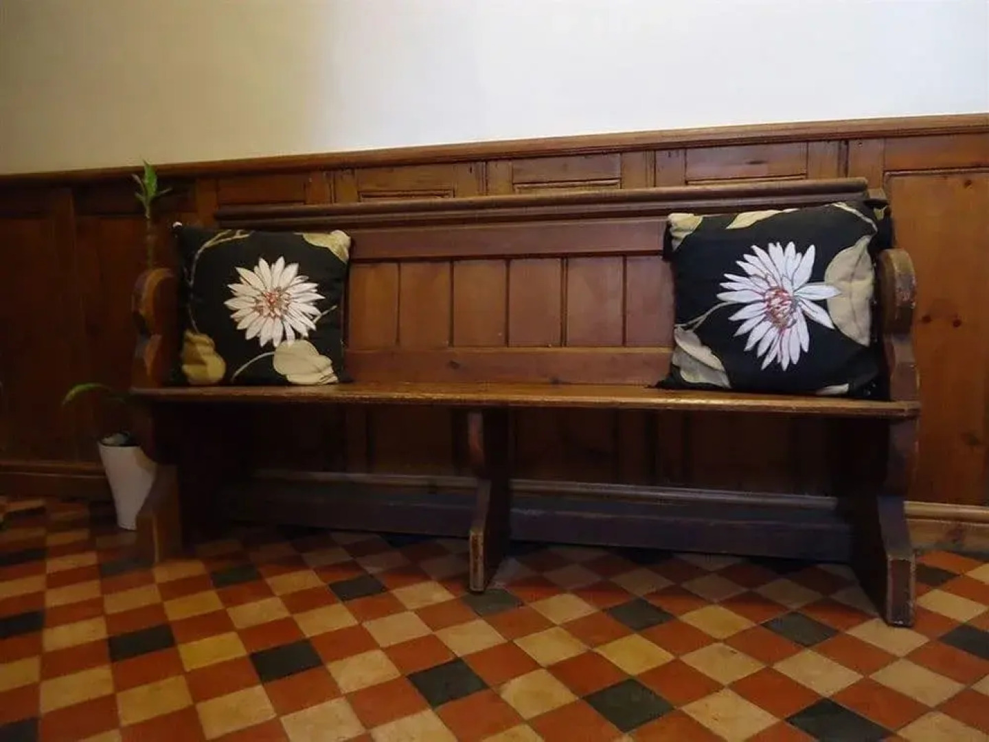 Alfred's Lodge - B&B