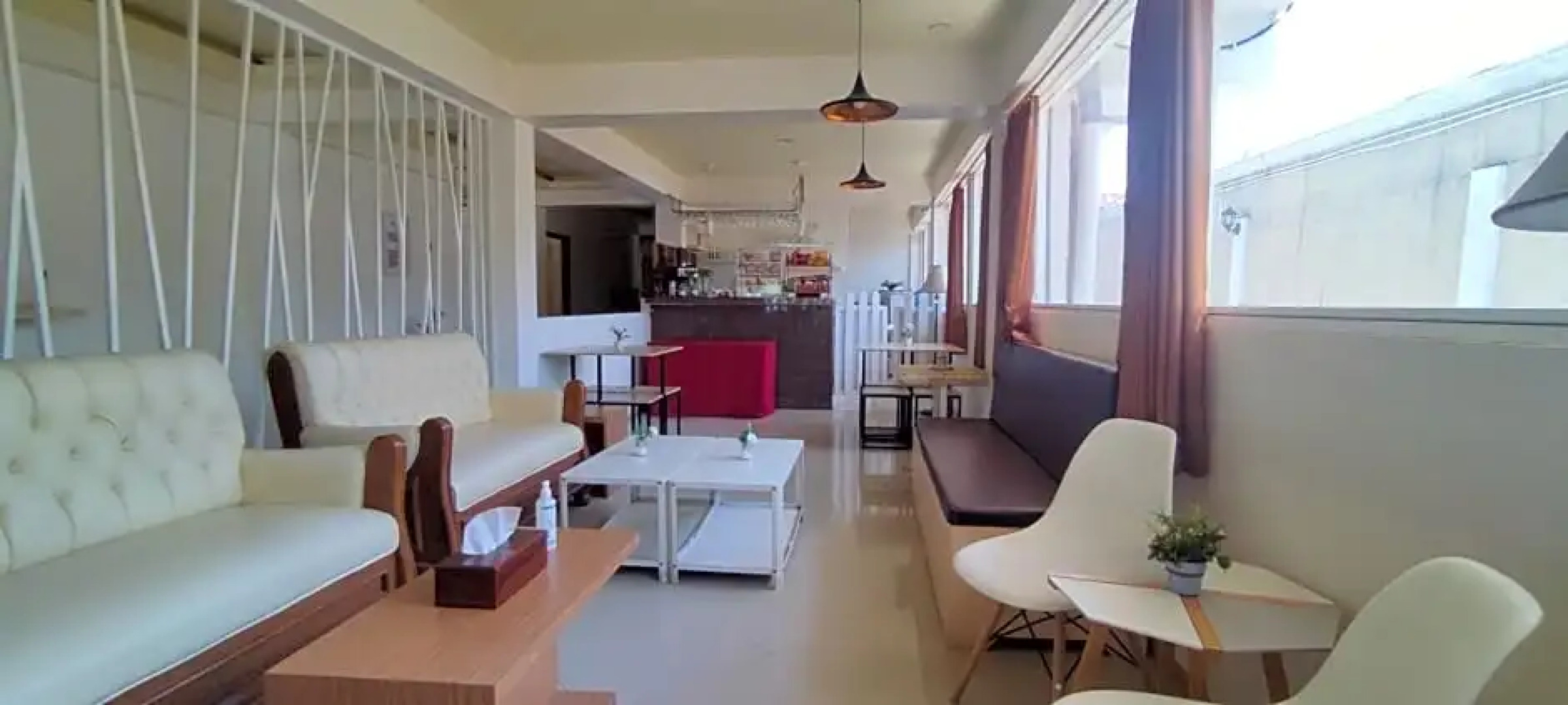 Votel Hotel DePratnya Kediri