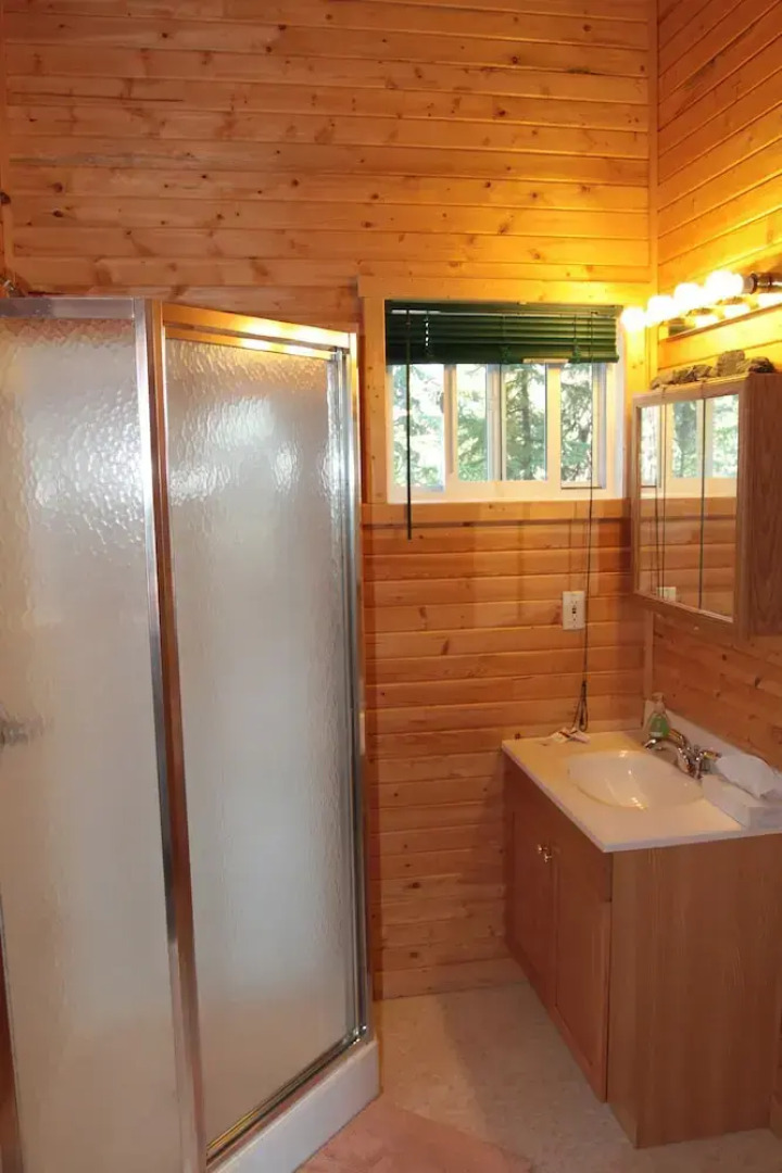 Minor Bay Lodge & Outposts