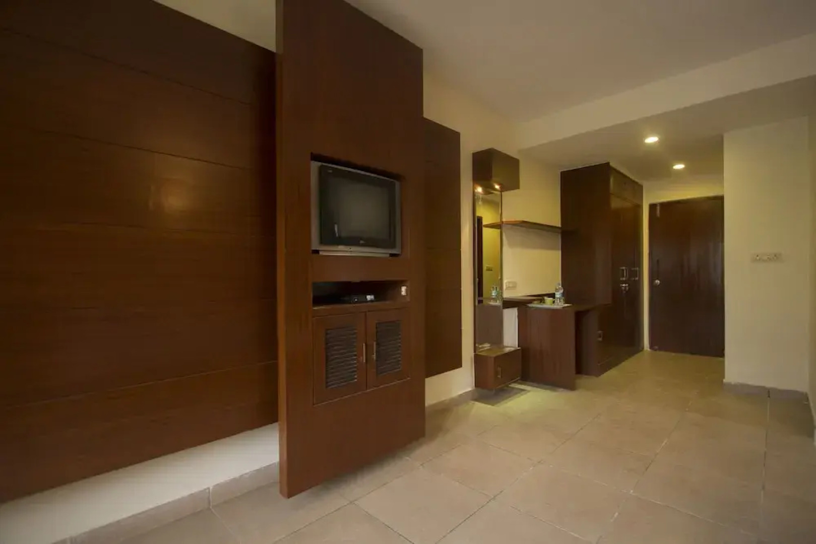 FabHotel Hallmark Inn Jubilee Hills