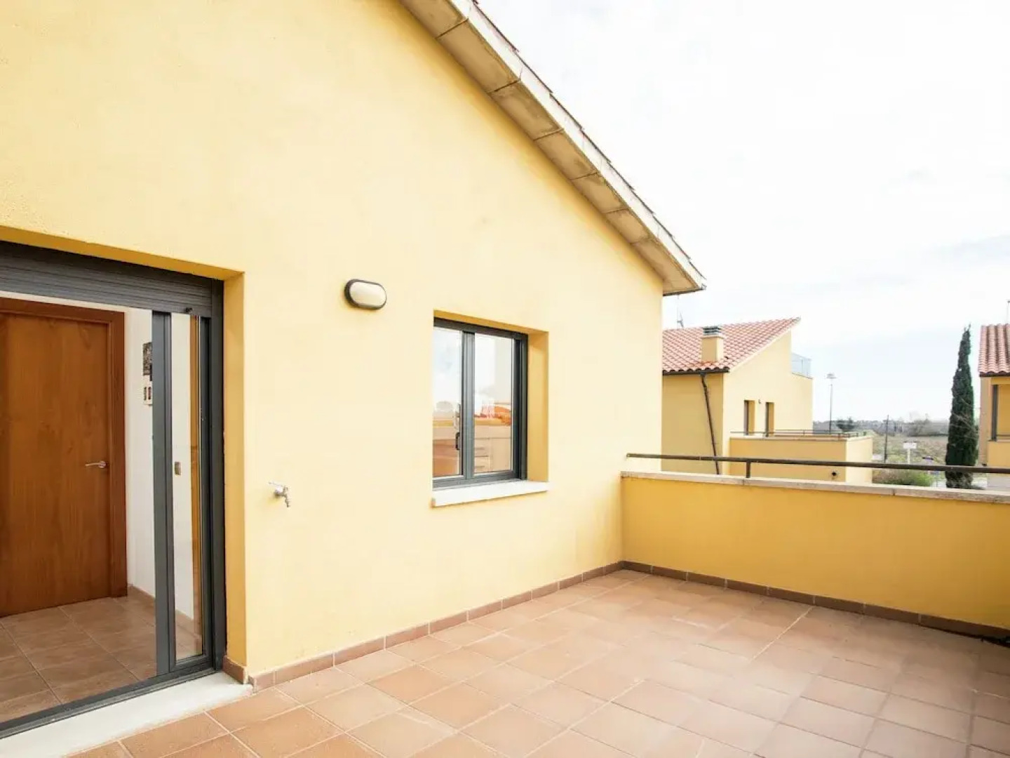 Cozy Holiday Home in UrbanitzaciÃ³ Bon Relax With Pool