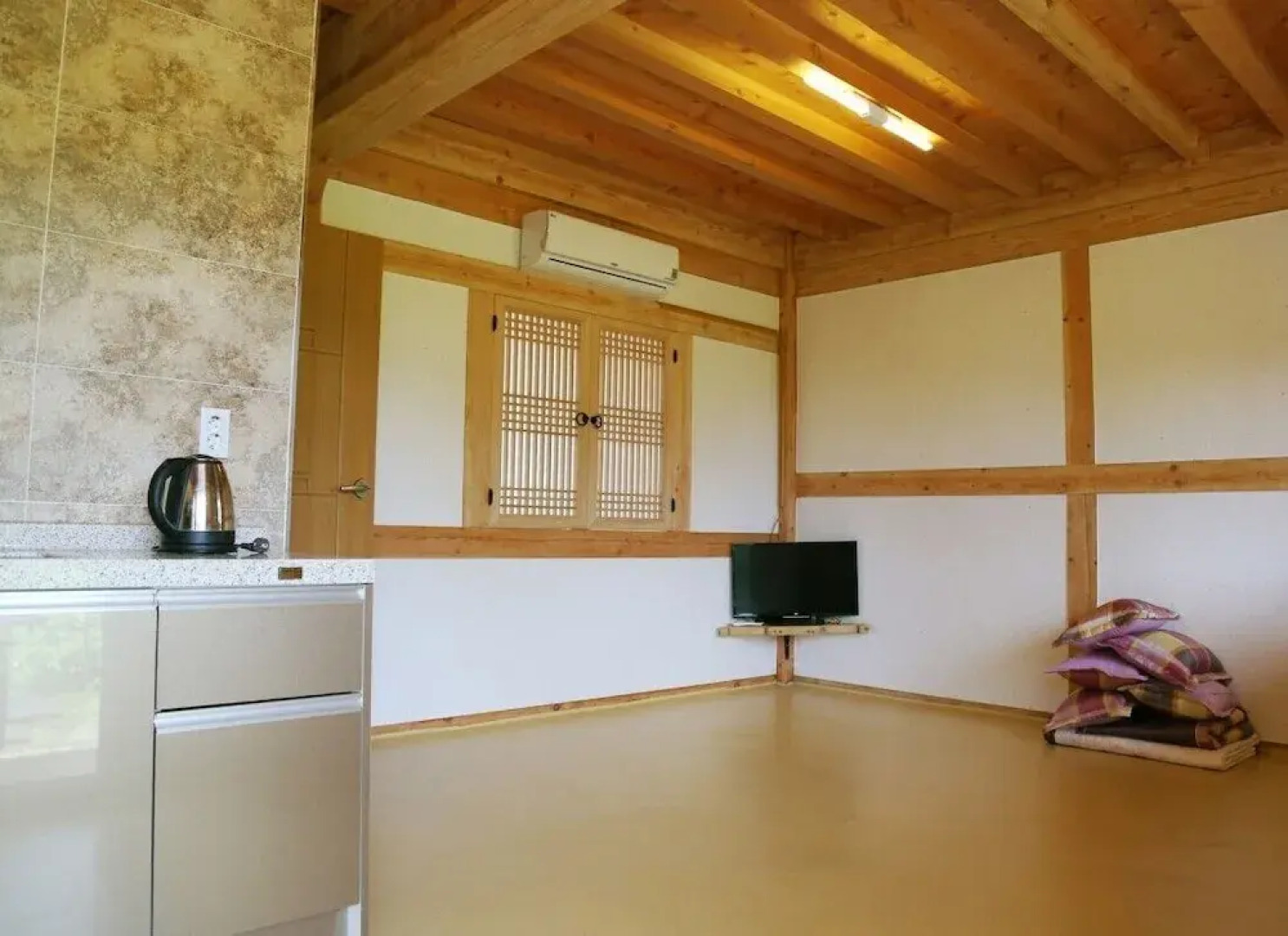 Hadong Today Sun Hanok Traditional House