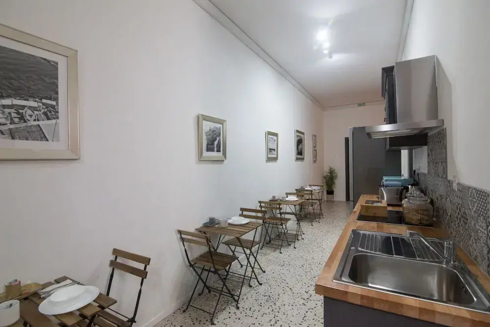 The Burrow City Rooms (Homestay)