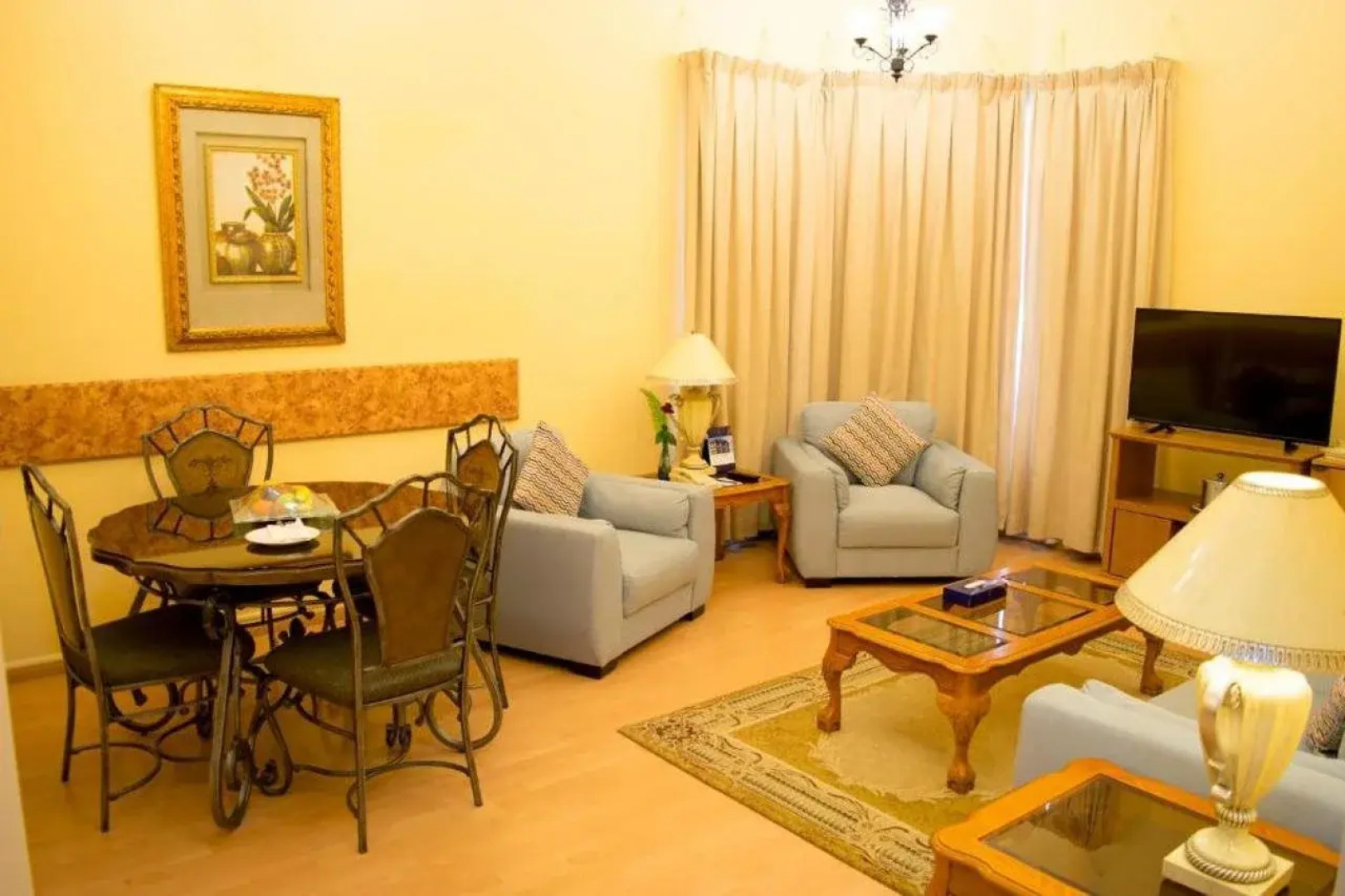 Le Royal Express Hotel