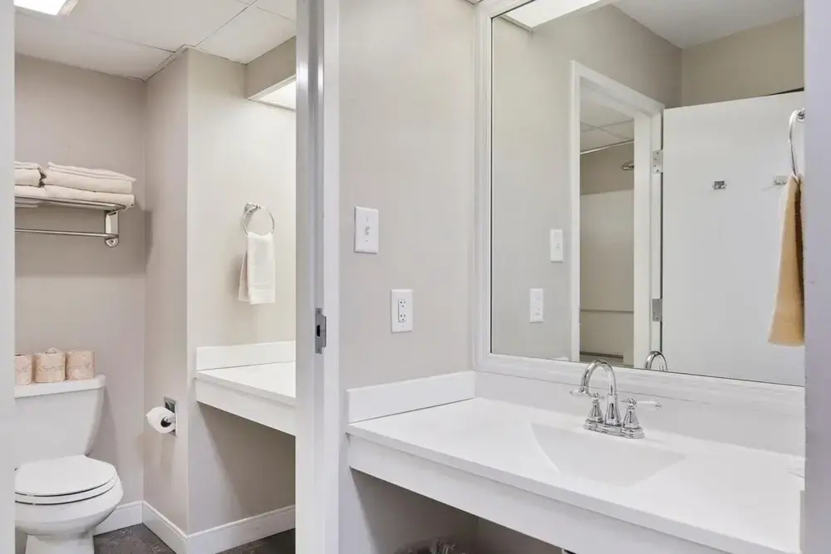 Top Floor Standard Suite