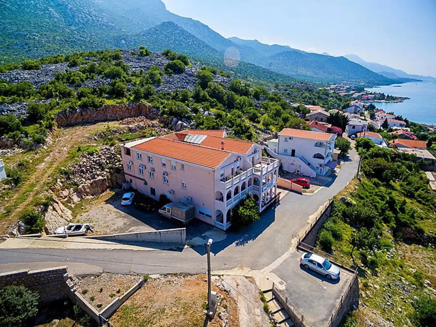 Apartment Delfin Karlobag 13234