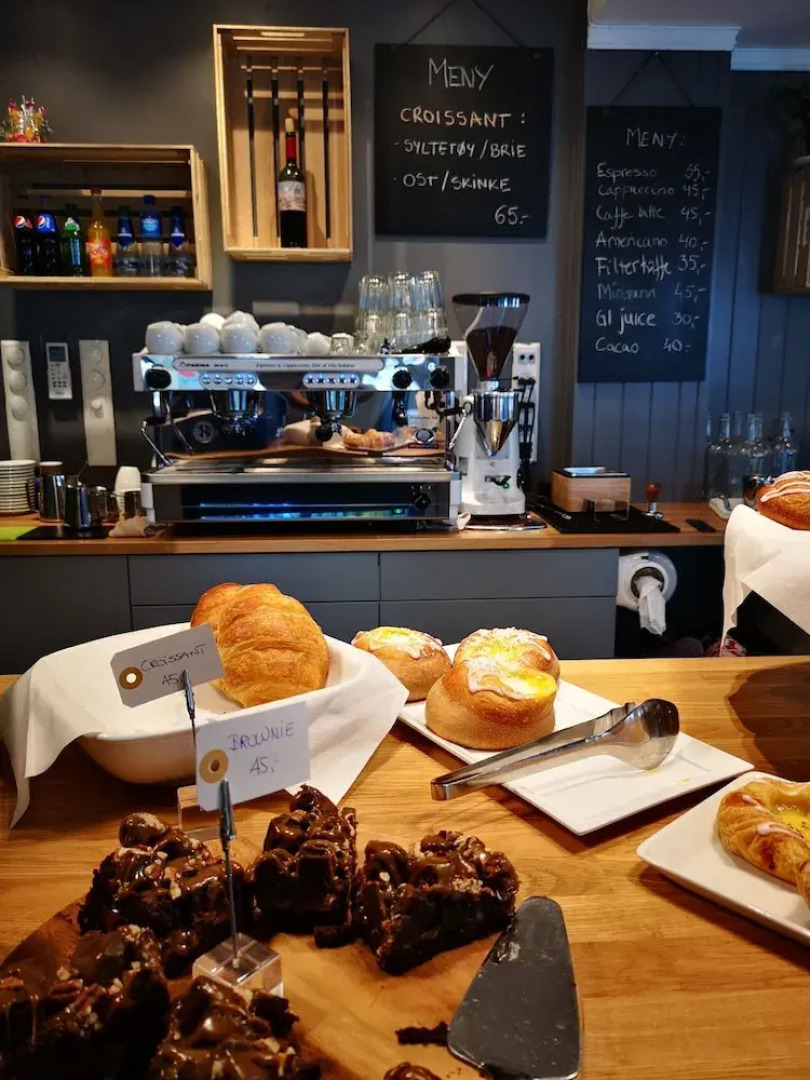 Henningsvær Guesthouse