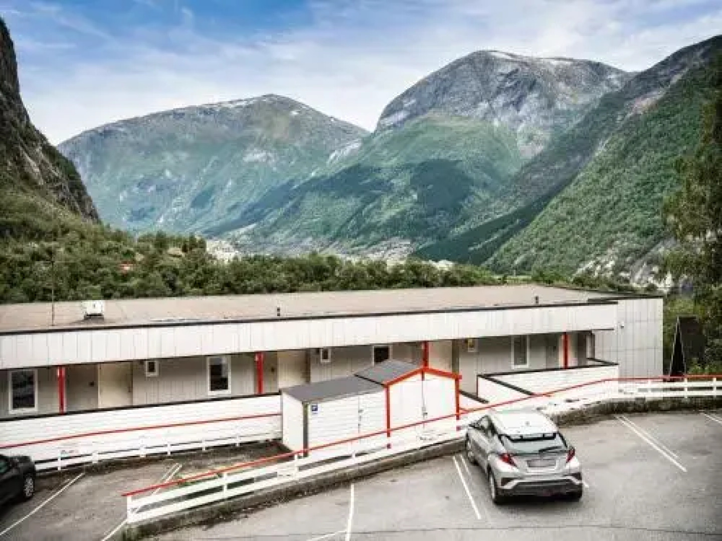 Trolltunga Guesthouse