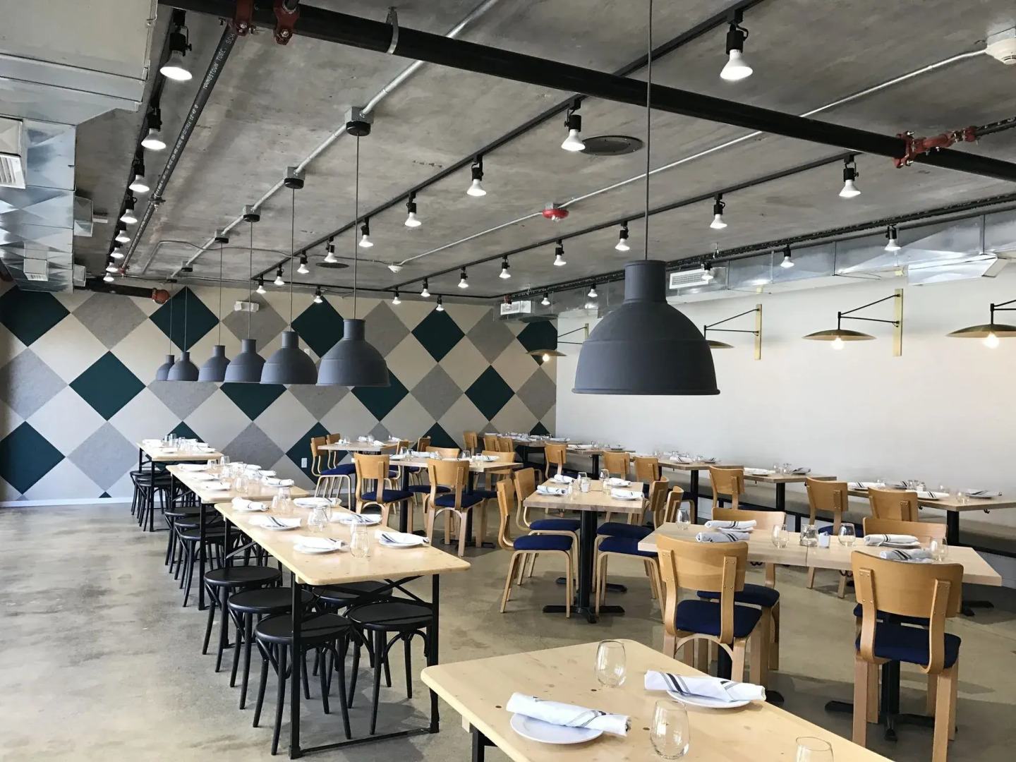 Trumbull and Porter Hotel