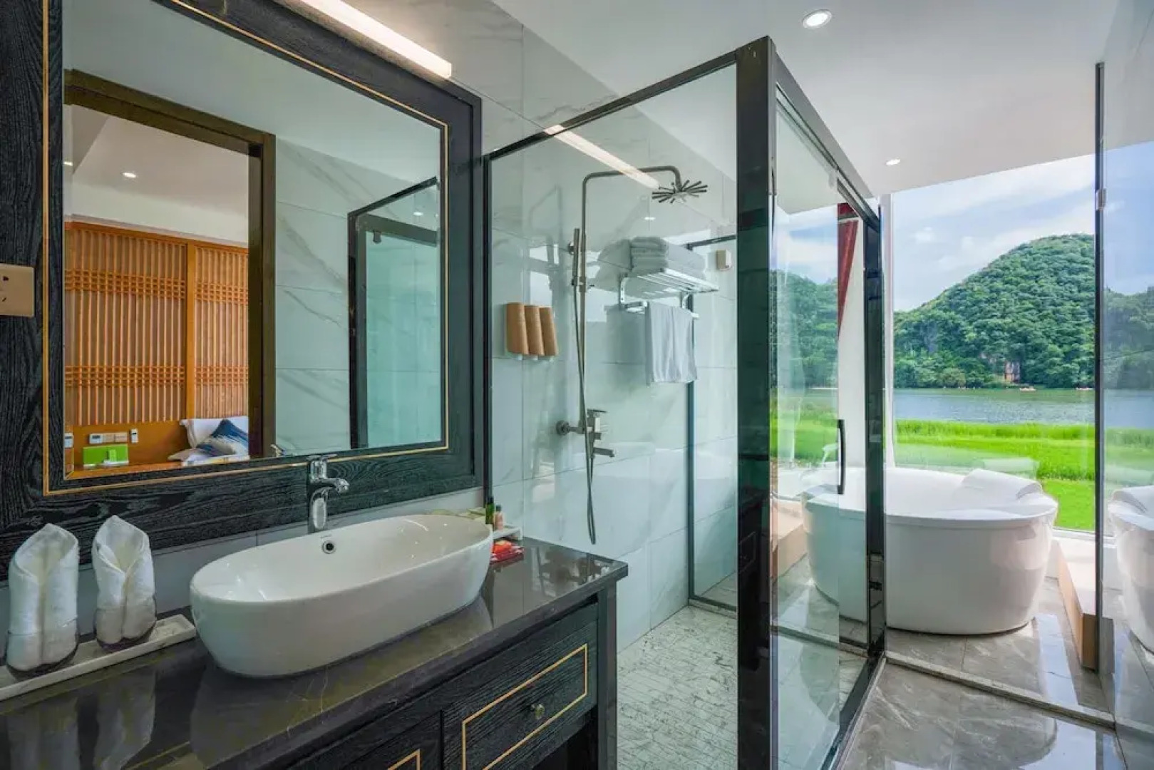 Qingmo Lake View Boutique lnn