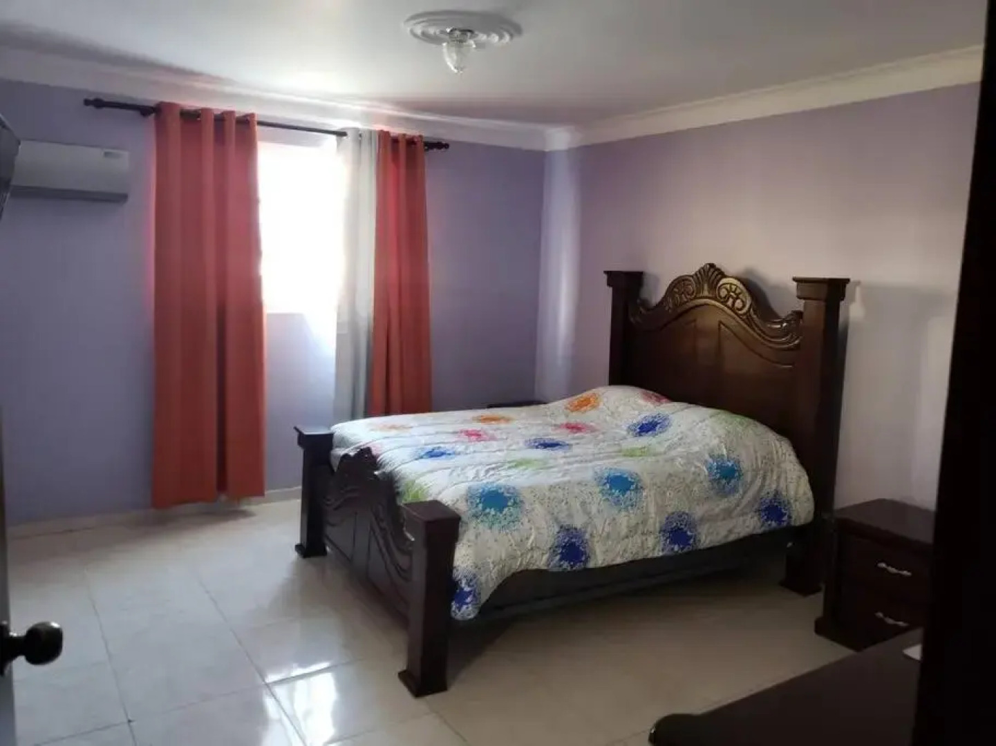 SFM-3 Big bedrooms, Wifi, AC/TV & hot water