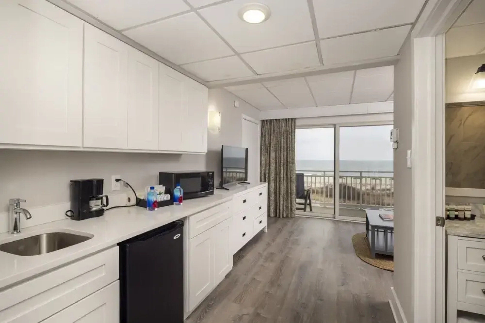 Montreal Beach Resort