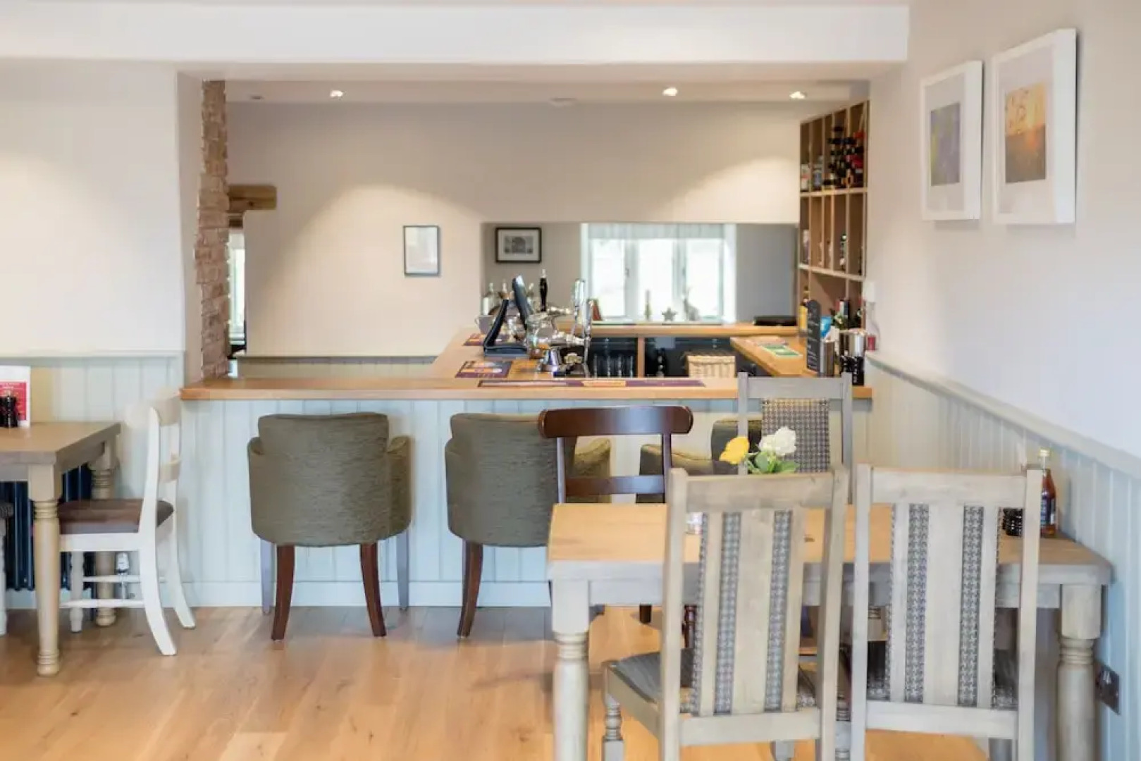 The Red Lion at Hellidon