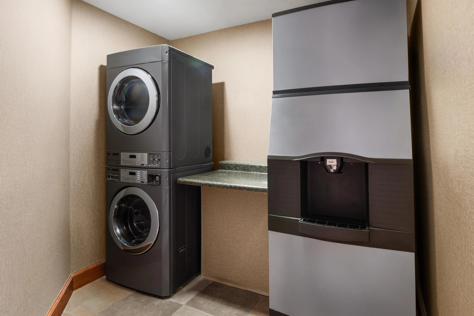 Best Western Premier Bridgewood Resort Hotel