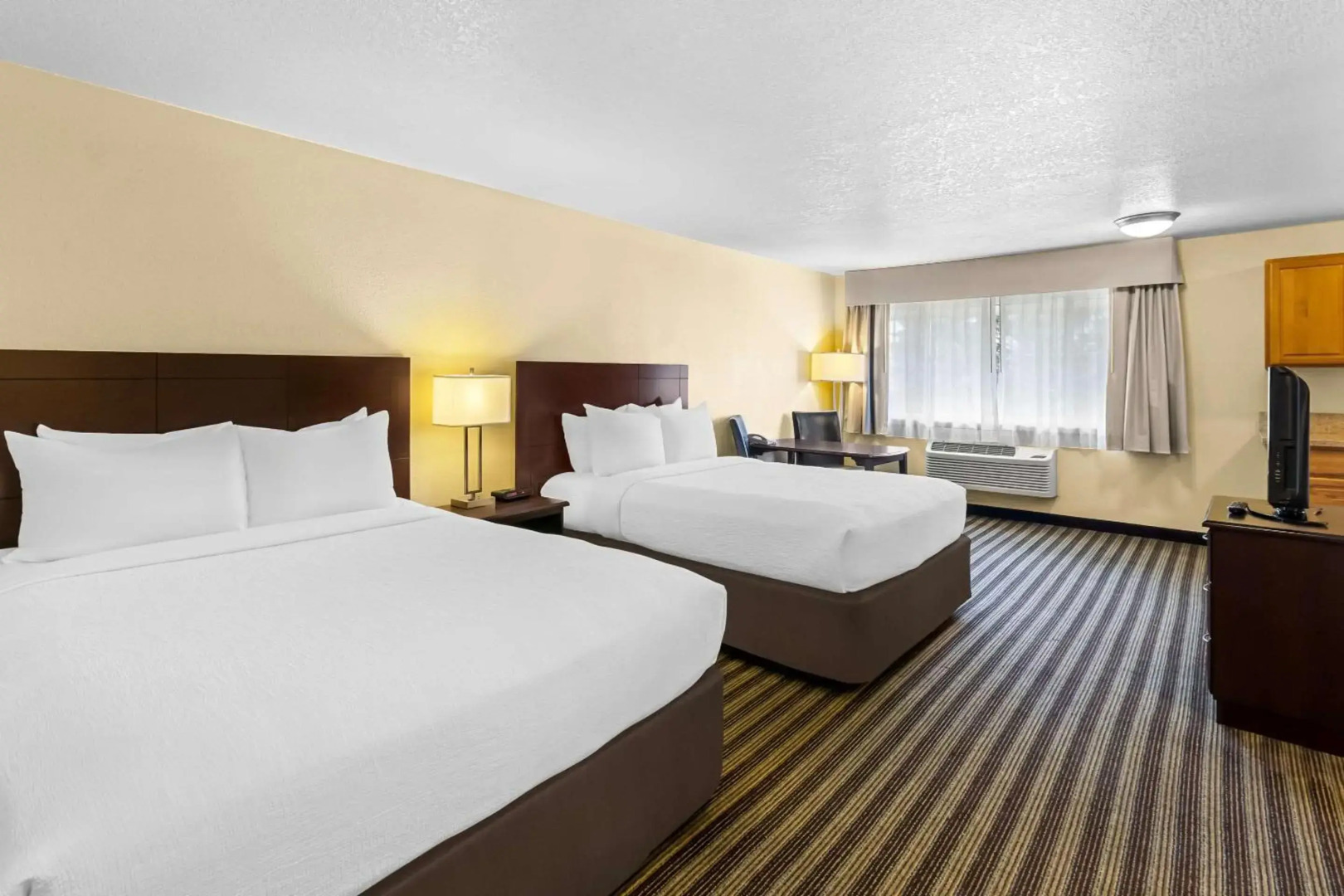 Quality Inn & Suites Vancouver - Hazel Dell