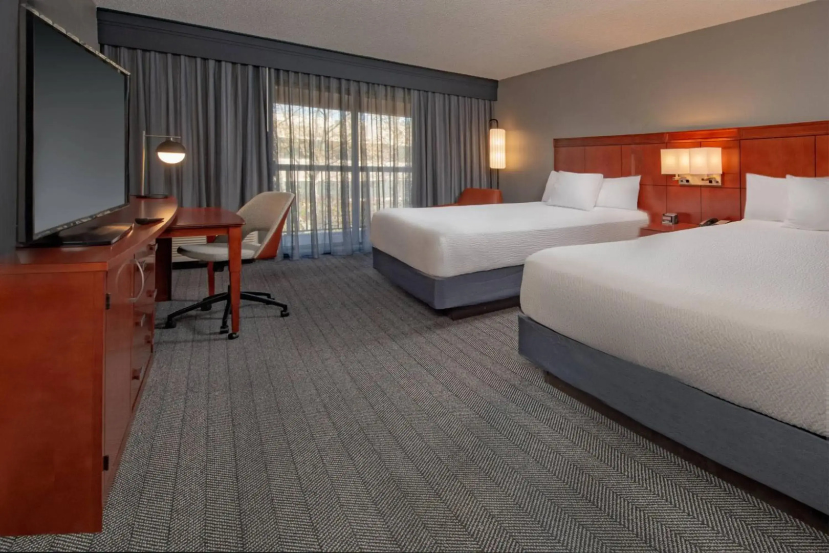 Courtyard by Marriott Frederick