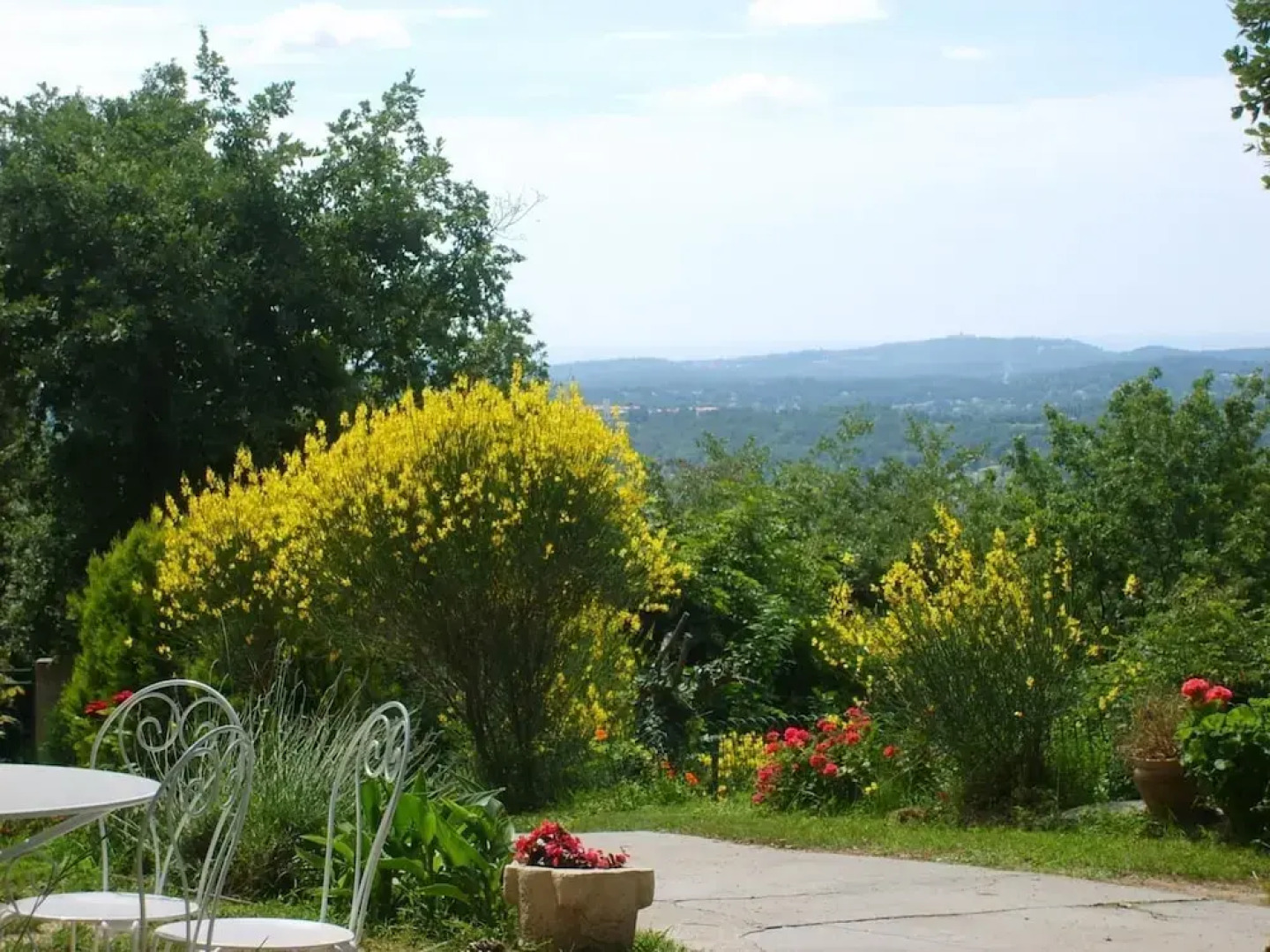 Oliviers Chateauneuf by Gites de France