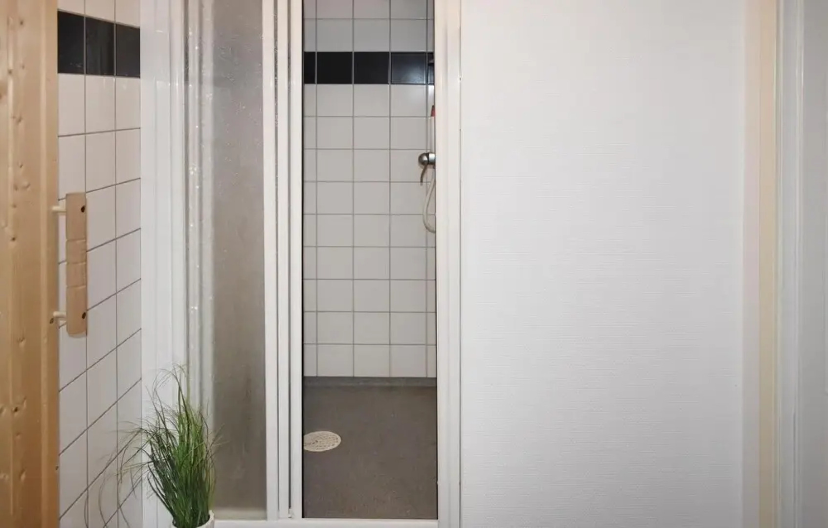 Awesome Apartment in Finspång With 4 Bedrooms and Wifi