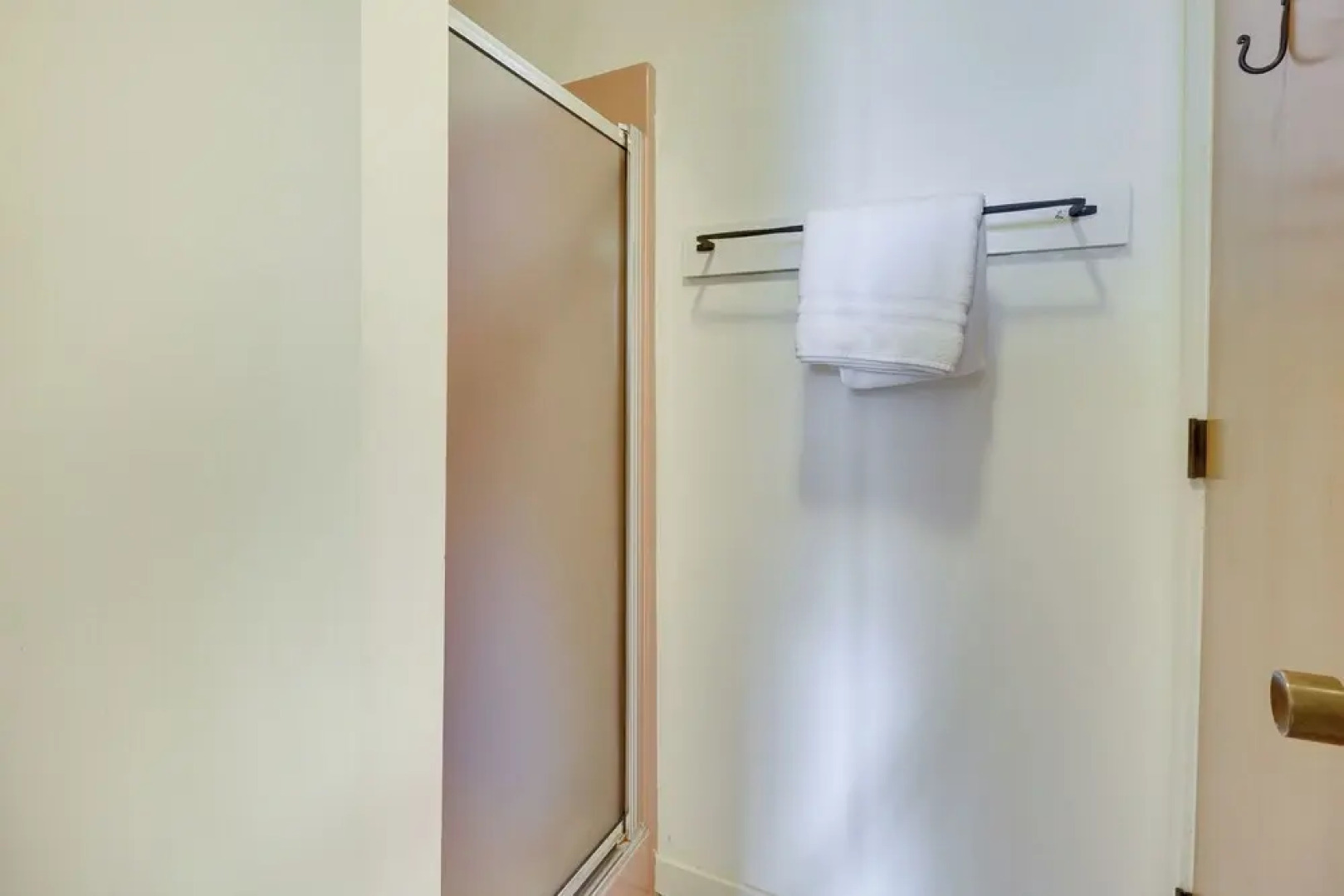 All-season Fun! Wintergreen Resort Condo w/ Views