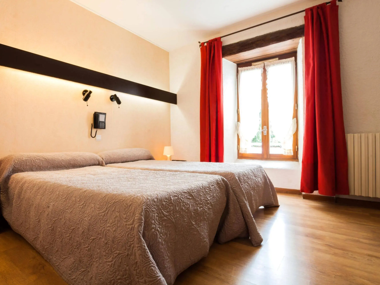 Logis Auberge Du Peras