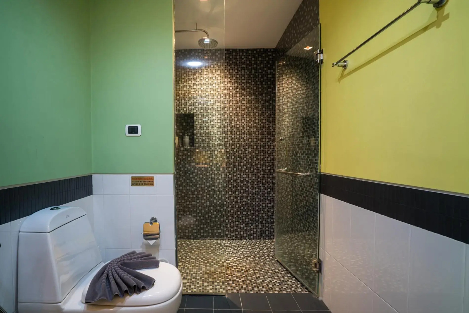 N308 - Walk to the beach apartment in Kamala, pool, gym, parking