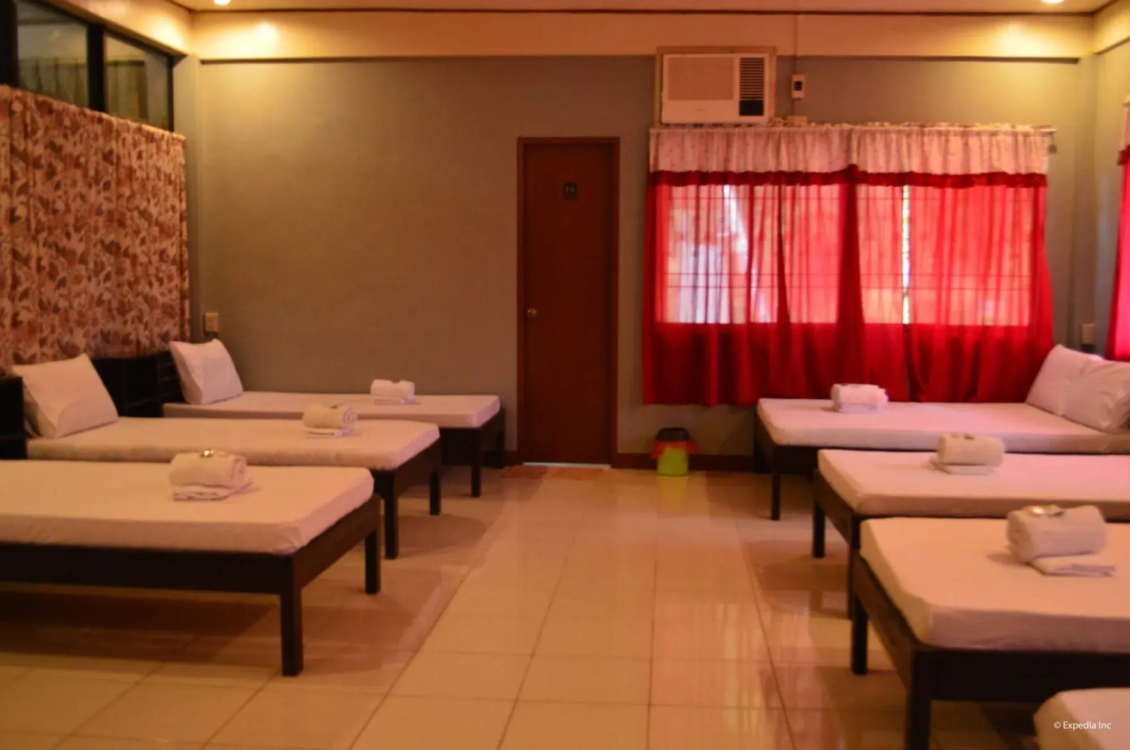 Lola Charing Pension