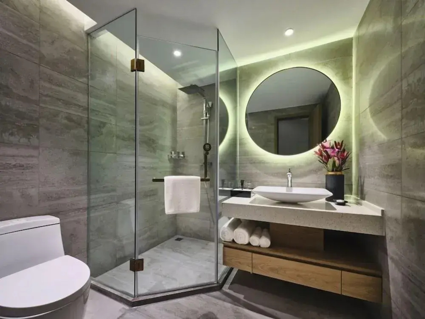 Emerald Bay Hotel Fuxian Lake