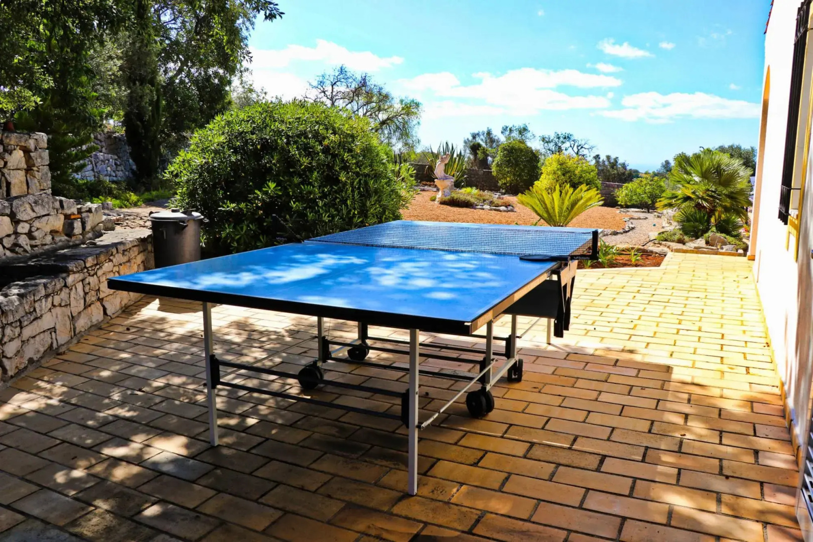 Villa Santa Barbara by Portucasa