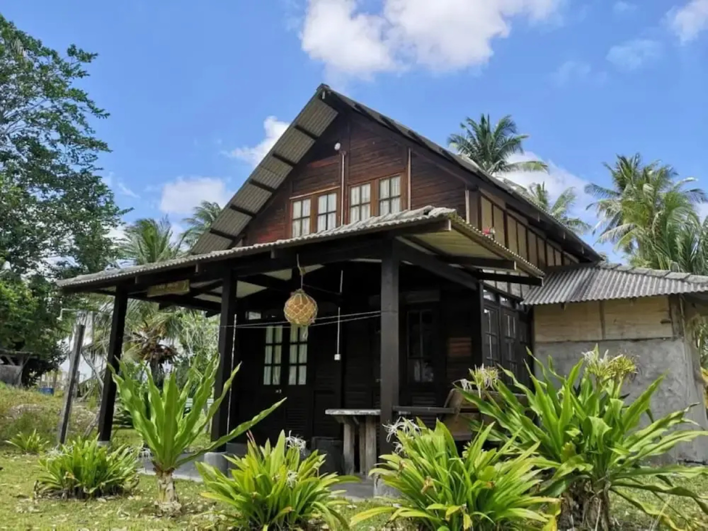 Dcoconut Island Resort