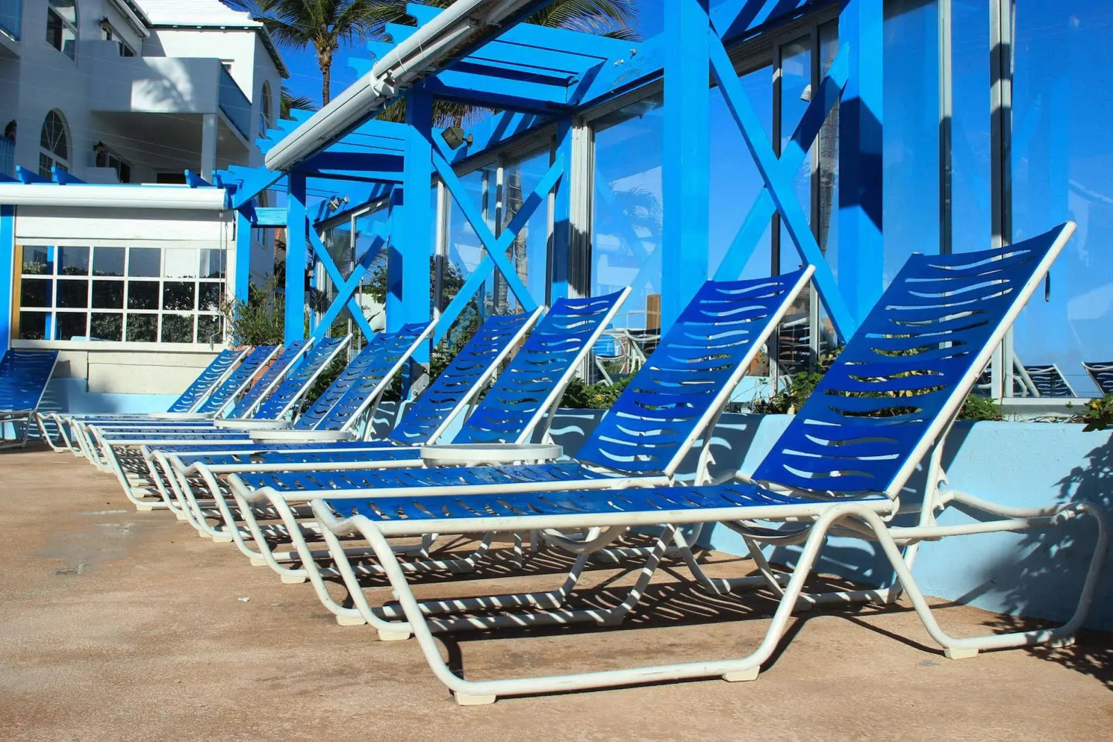 Paradise Island Beach Club by RedAwning