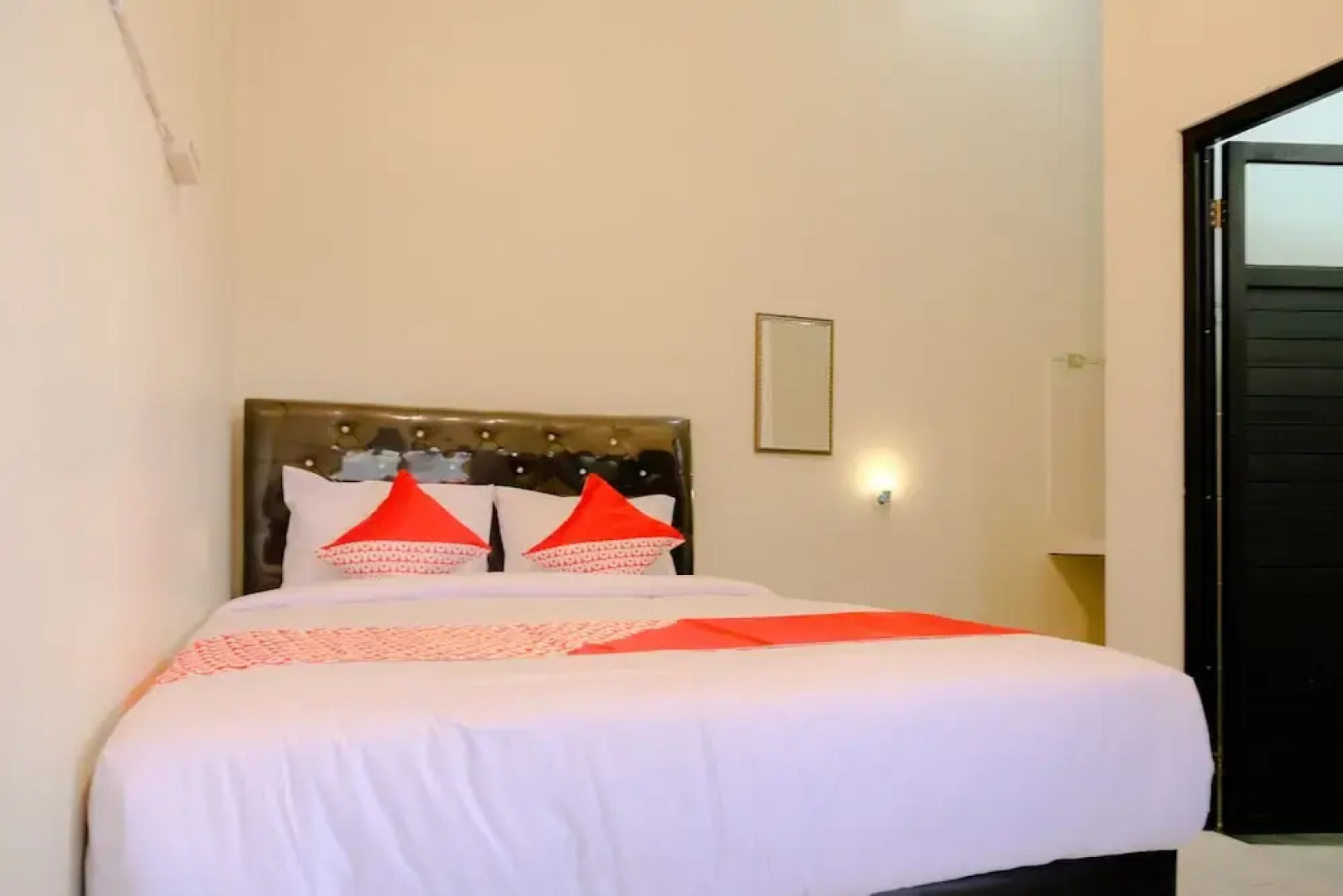 Sakinah Family Residence by OYO Rooms