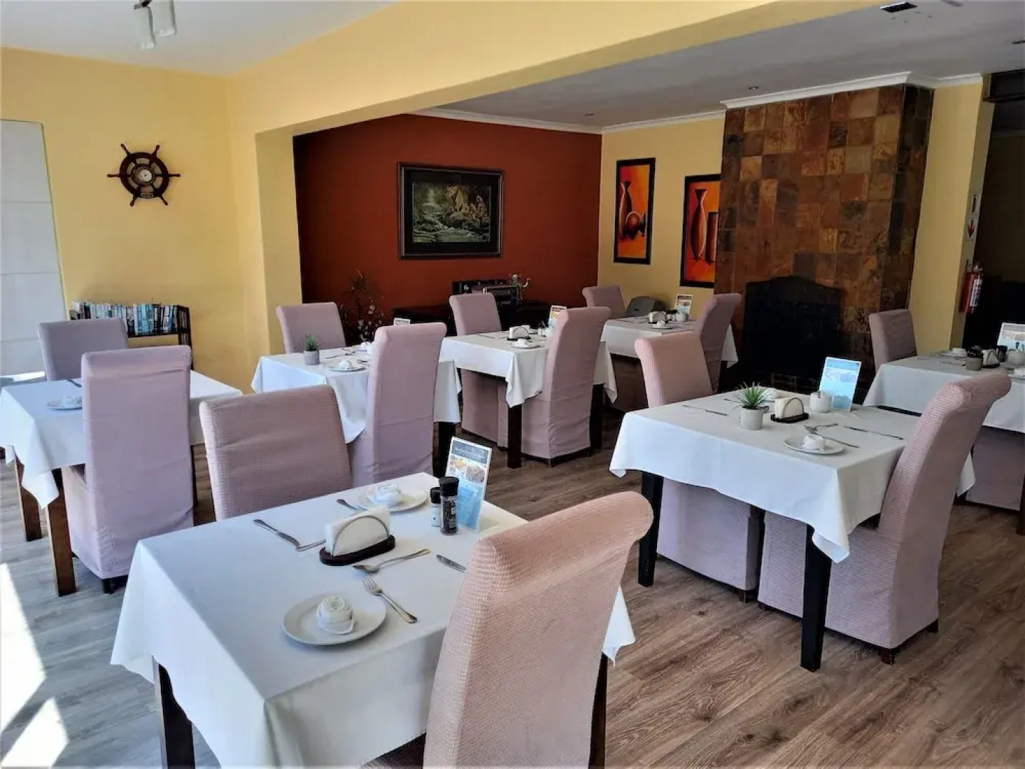 Mandalay Beach B & B