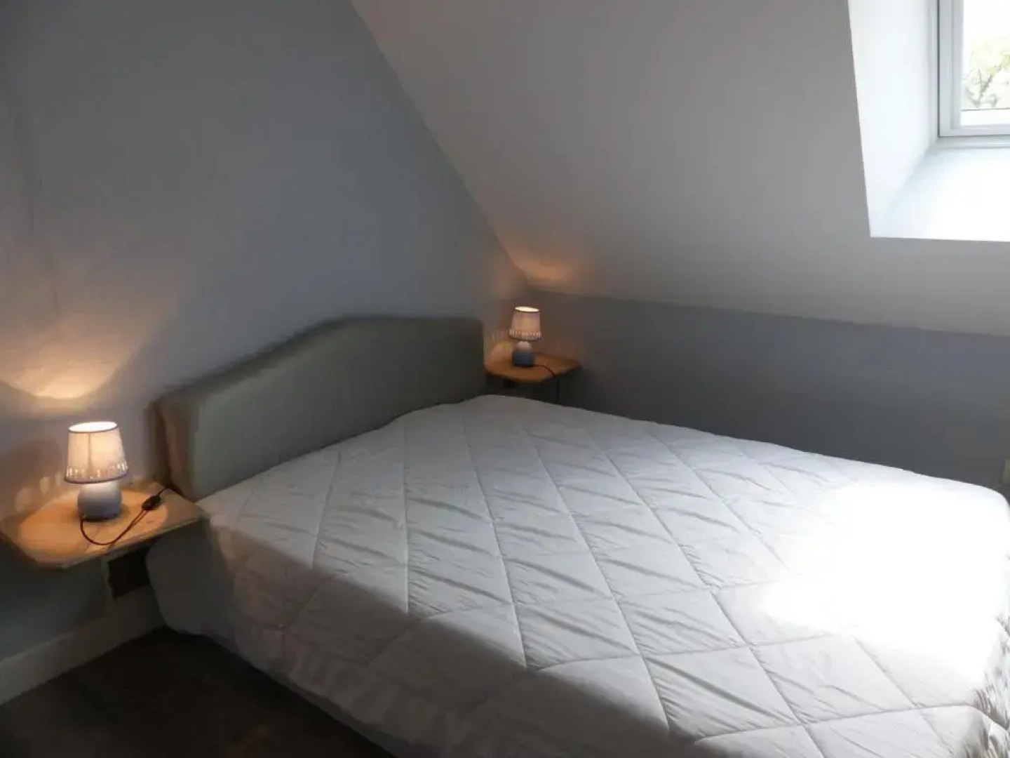 Gîte Dompierre-sur-Besbre, 4 pièces, 6 personnes - FR-1-489-112