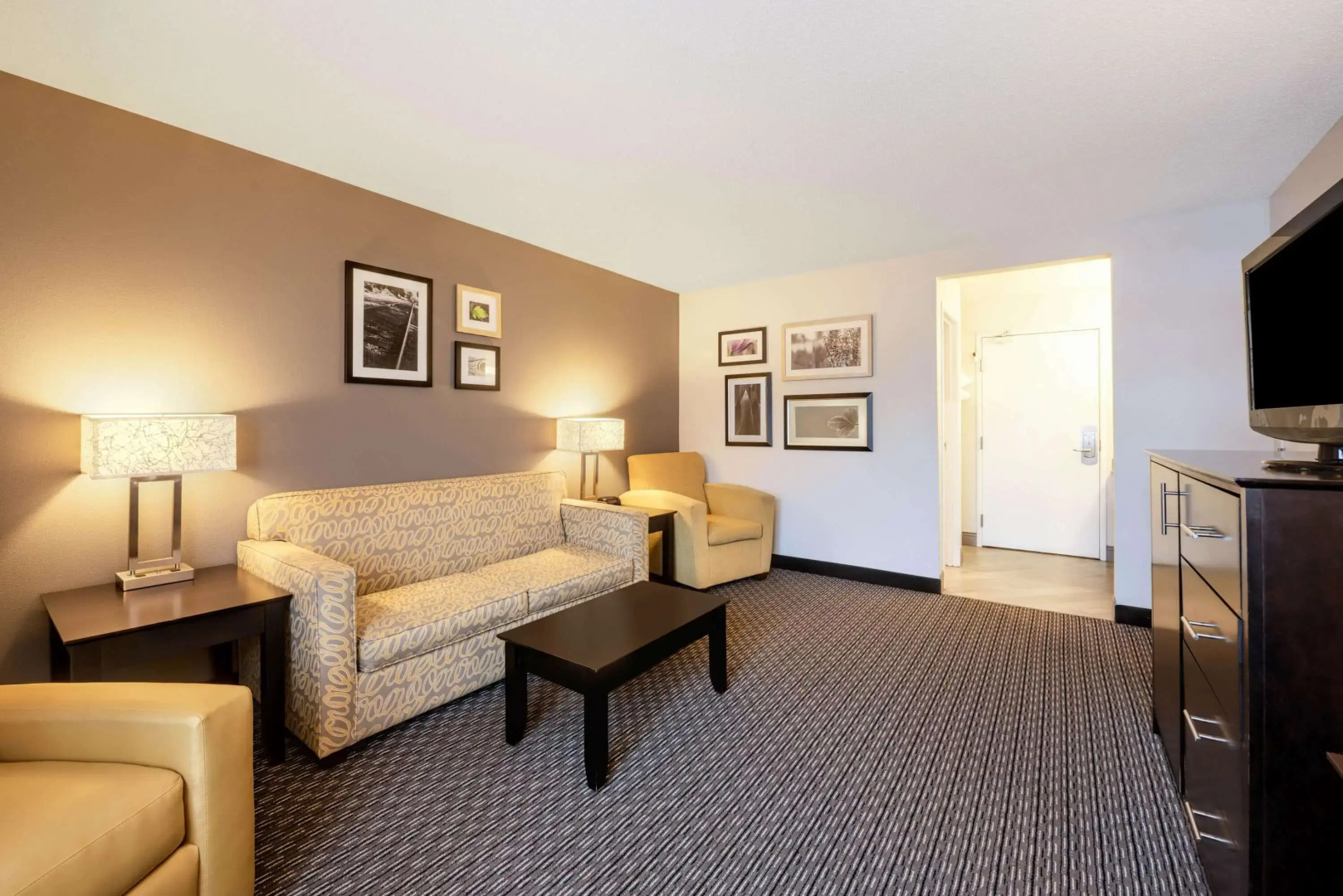 La Quinta Inn & Suites by Wyndham Cleveland Macedonia