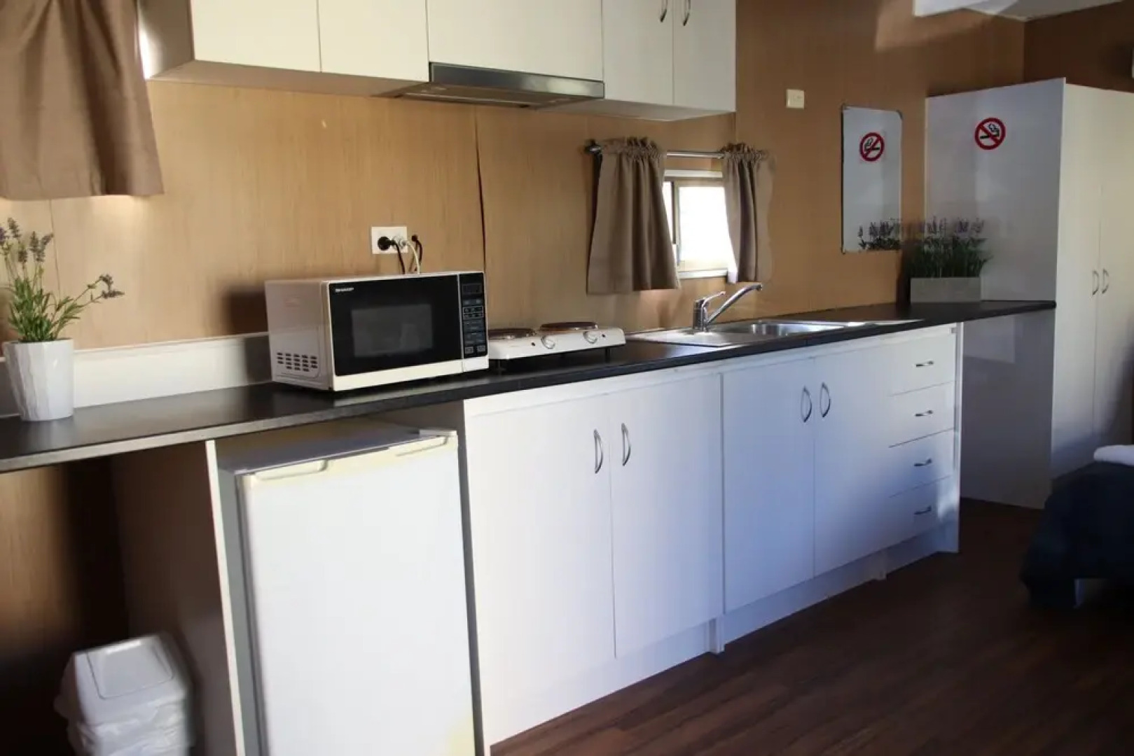 Serpentine Falls Park Home & Tourist Village