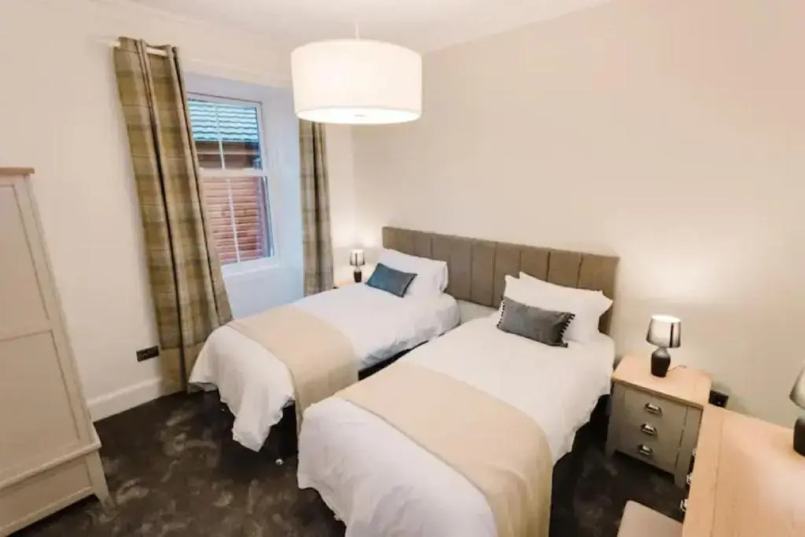 Erigmore Cottage - A cosy cottage located in a countryside park with WIFI and access to swimming pool