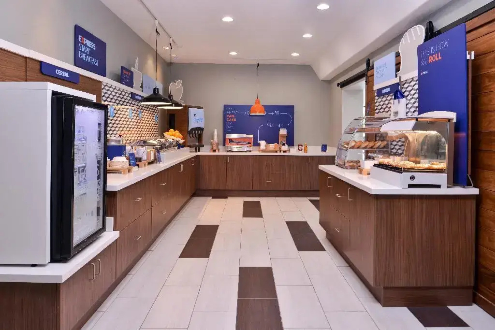 Holiday Inn Express Hotel & Suites Elgin by IHG