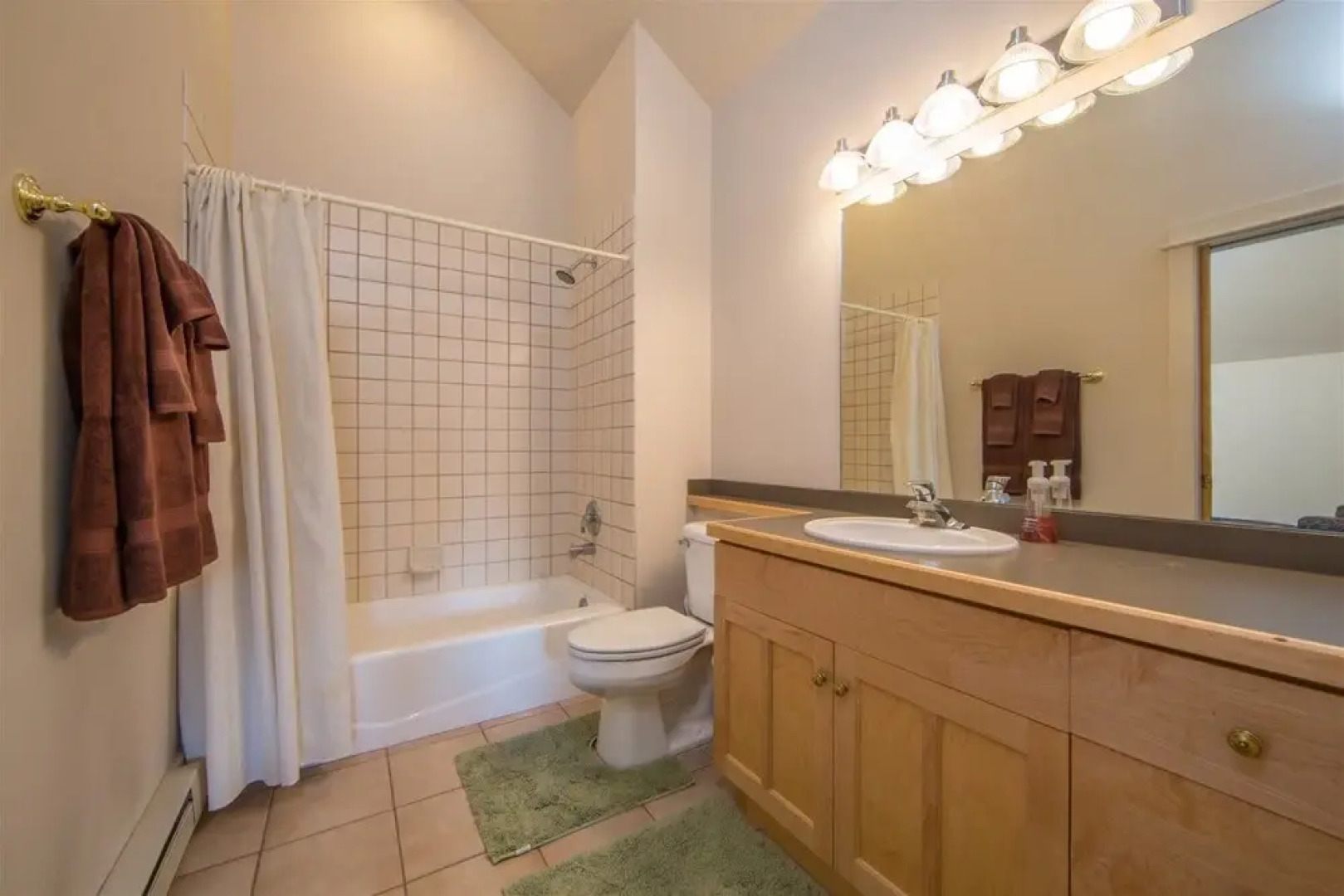 Big Sky - Crail Creek Retreat