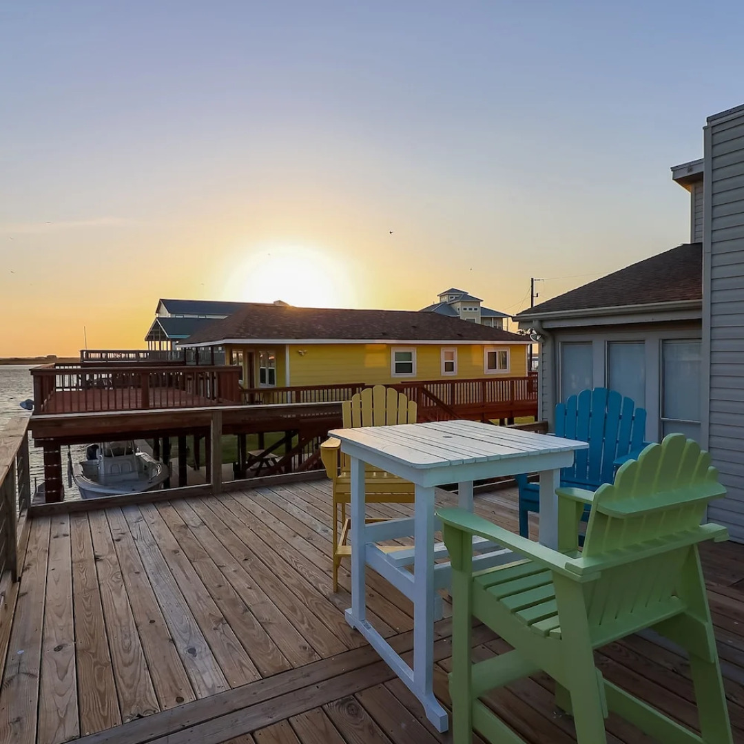 Come Stay - and Sail Away - at This Lovely Canal Home