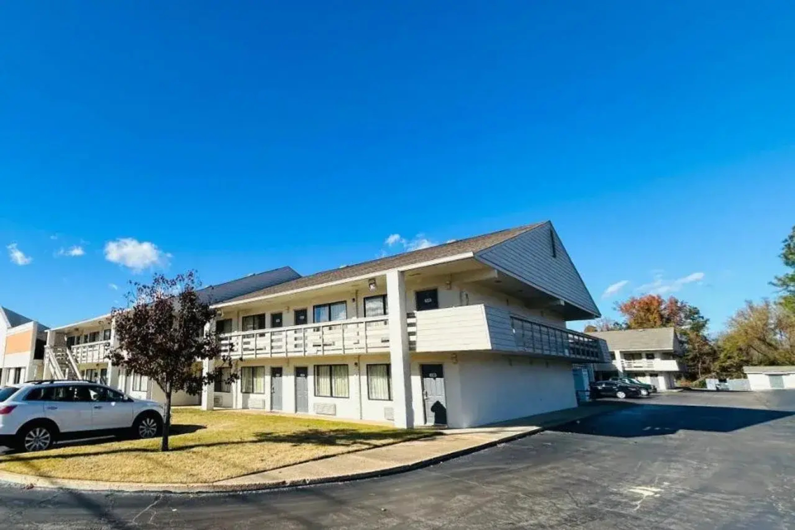Super 7 Inn Tupelo