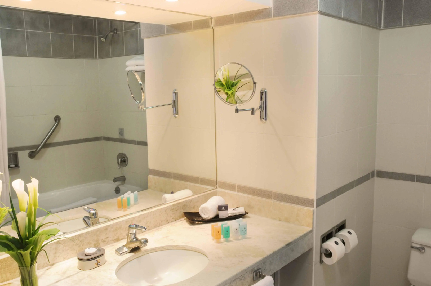 BTH Hotel Arequipa Lake