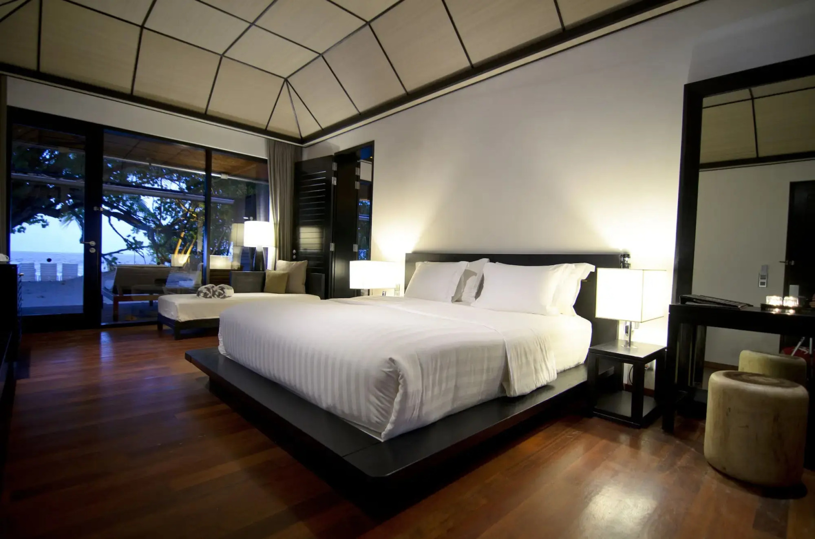 Lily Beach Resort & Spa 