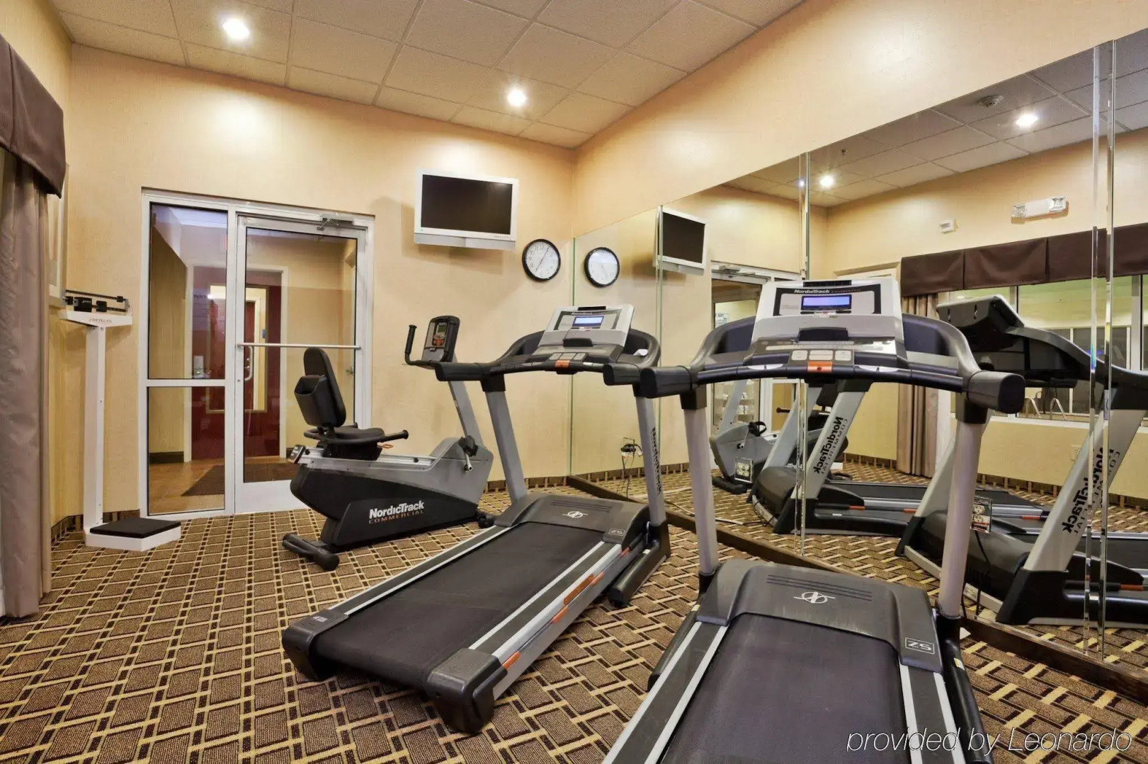 Holiday Inn Express Hotel and Suites Statesville by IHG