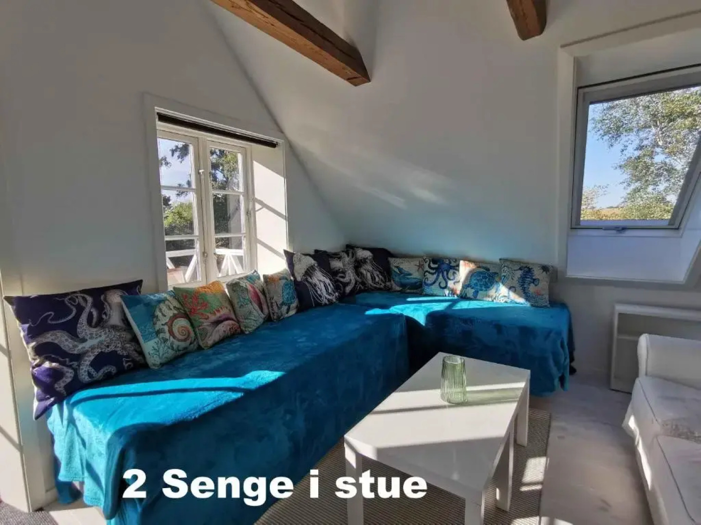 The 'Loft' Apartment- "Den Gule Svane" Guest House - near Rønne & Beach