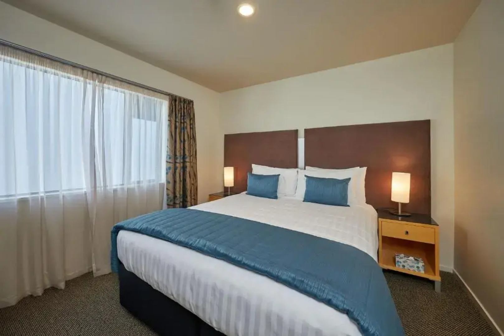 Waves on the Esplanade Apartments