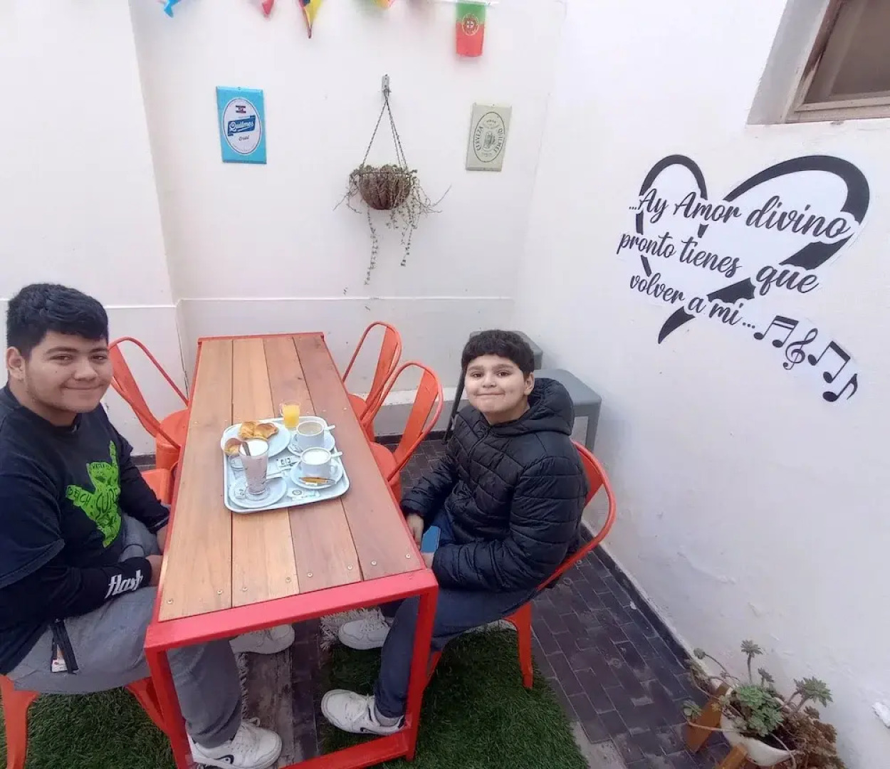 IL Point Hostel Cafe