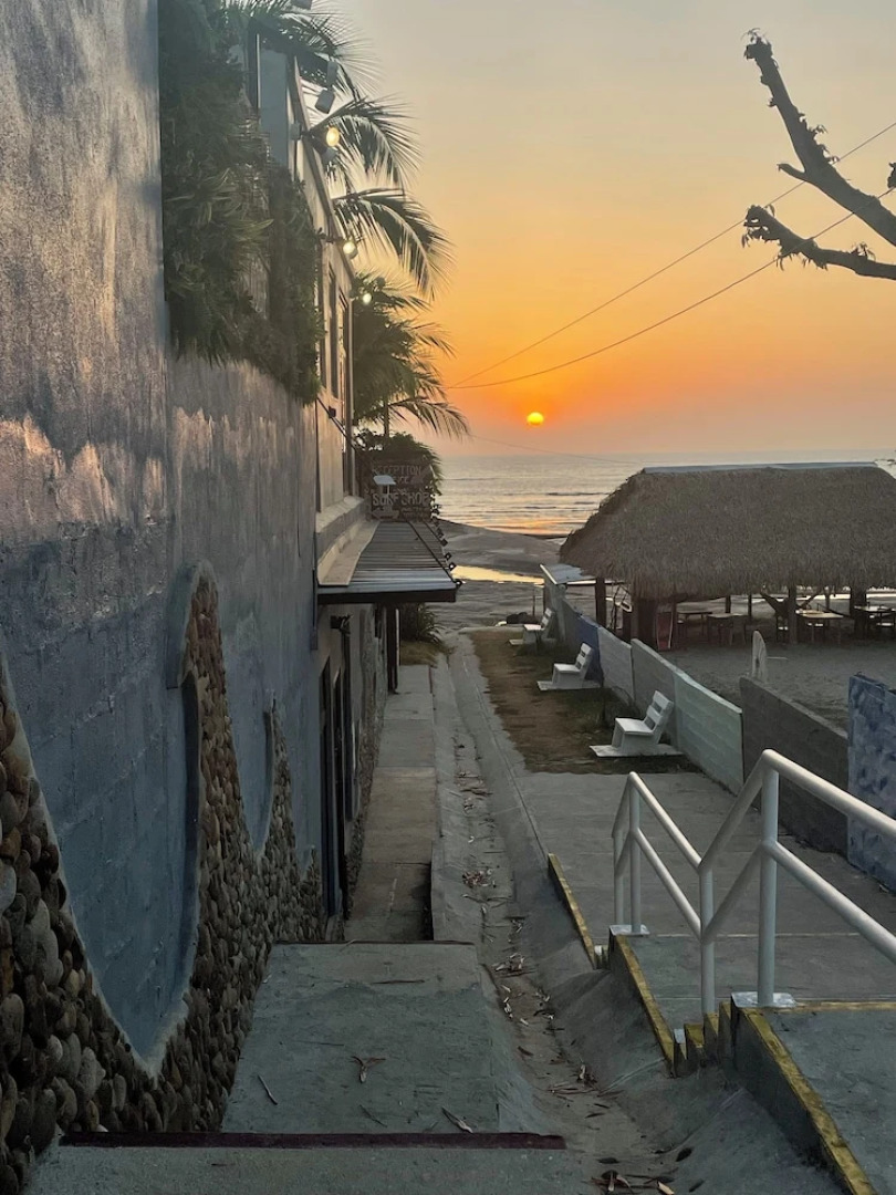 San Carlos Surf Resort & Eco Lodge