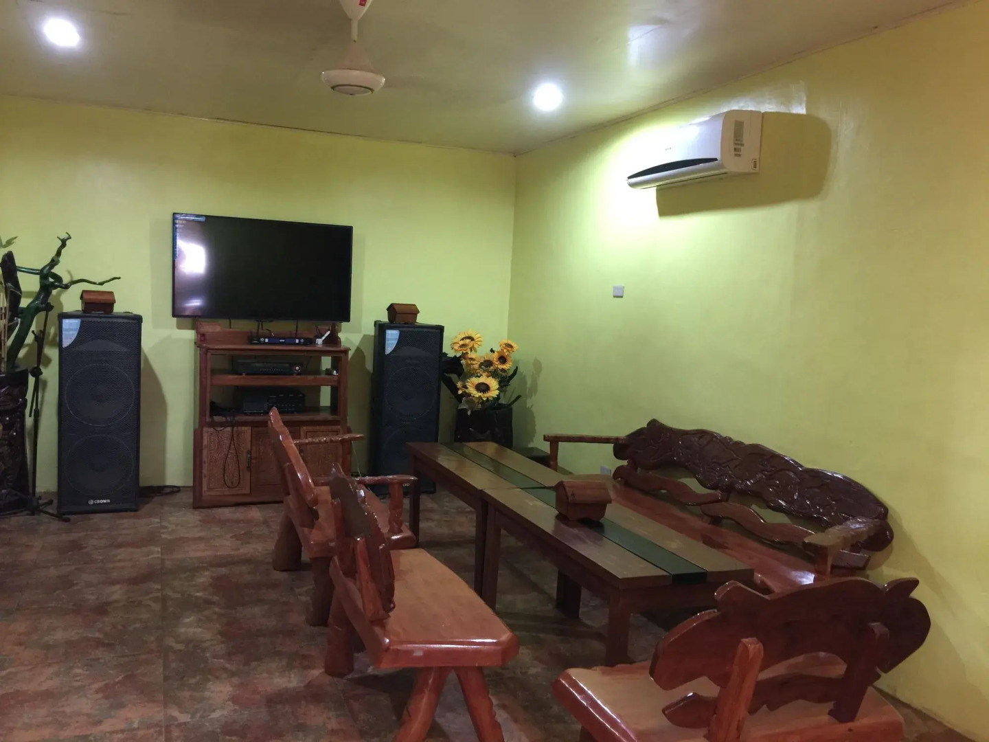 Luis Bay Travellers Lodge Coron